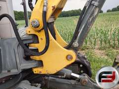 GEHL G8003RD HYDRAULIC EXCAVATOR SN: AH00690
