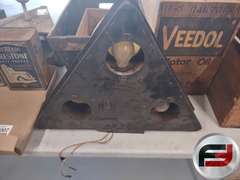VINTAGE METAL TRIANGLE ELECTRIC ARROW SIGN