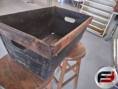 VINTAGE STANDARD OIL OF INDIANA BASKET CARRIER