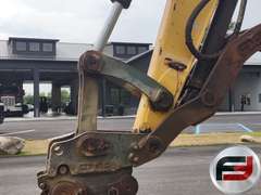 GEHL G8003RD HYDRAULIC EXCAVATOR SN: AH00690