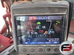 TAKEUCHI TL12V2 MULTI TERRAIN LOADER SN: 412001817