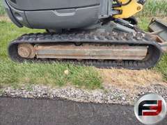 GEHL G8003RD HYDRAULIC EXCAVATOR SN: AH00690