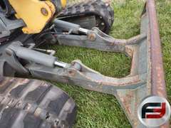 GEHL G8003RD HYDRAULIC EXCAVATOR SN: AH00690