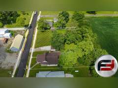 206 W WALL ST. ADVANCE, INDIANA 46102, EXPERIENCE THE CHARM