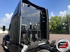 2018 KENWORTH T680 TANDEM AXLE TRUCK TRACTOR VIN: 1XKYD49X9JJ182392