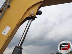 GEHL G8003RD HYDRAULIC EXCAVATOR SN: AH00690