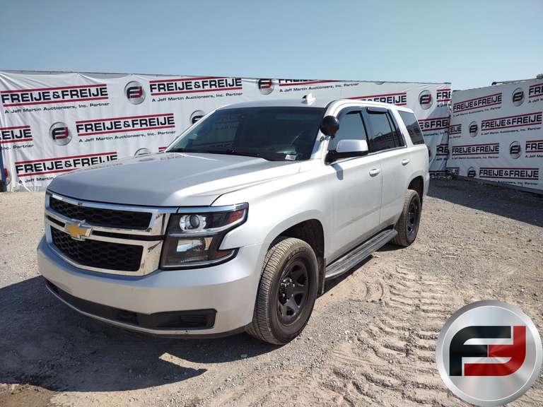 2018 CHEVROLET TAHOE VIN: 1GNSKDEC4JR340902 4WD