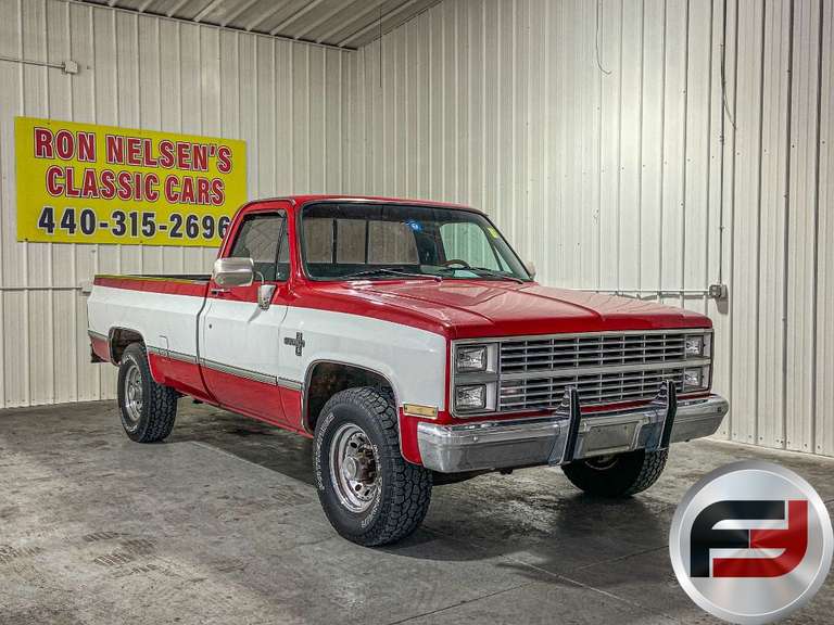 1984 CHEVROLET C20  VIN: 1GCGC24M8ES127394 PICKUP