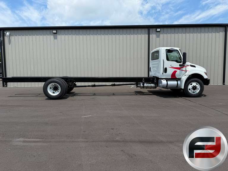 2026 INTERNATIONAL MV607 SINGLE AXLE CAB & CHASSIS VIN: 1HTEUMML8TS875408