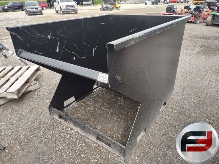 UNUSED STANDARD DUTY 2 CY CAPACITY DUMPING HOPPER
