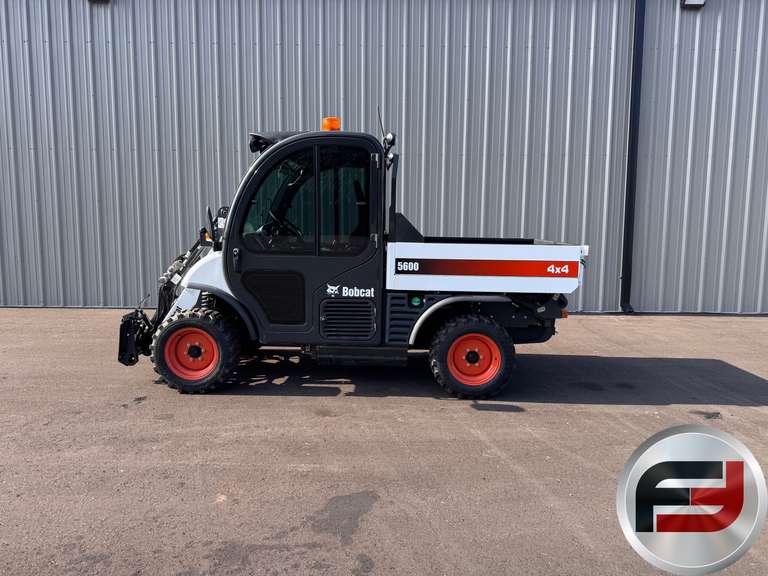 2016 BOBCAT TOOLCAT 5600 SN: AHG813169