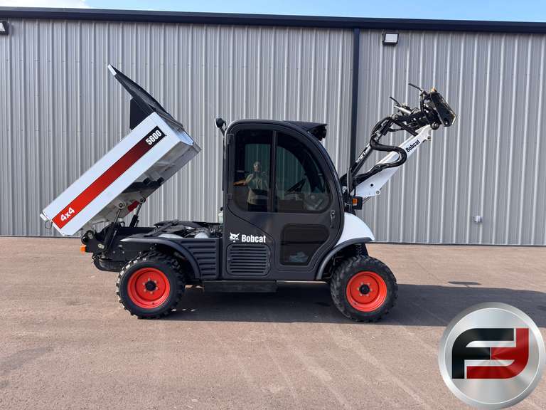 2016 BOBCAT TOOLCAT 5600 SN: AHG813169