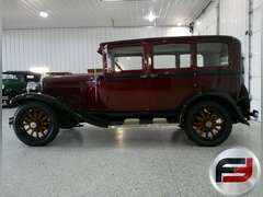 1929 PLYMOUTH MODEL U SEDAN