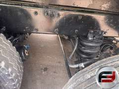 2015 PETERBILT 567 TRI-AXLE DUMP TRUCK VIN: 1NPCXPEX0FD290399