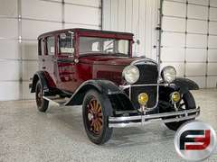 1929 PLYMOUTH MODEL U SEDAN