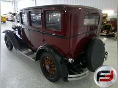 1929 PLYMOUTH MODEL U SEDAN