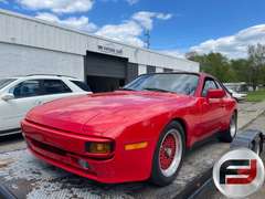 1984 PORSCHE 944 VIN: WP0AA0945EN464838