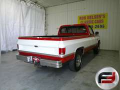 1984 CHEVROLET C20  VIN: 1GCGC24M8ES127394 PICKUP