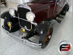 1929 PLYMOUTH MODEL U SEDAN