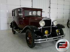 1929 PLYMOUTH MODEL U SEDAN