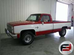 1984 CHEVROLET C20  VIN: 1GCGC24M8ES127394 PICKUP