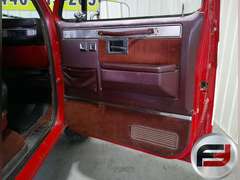 1984 CHEVROLET C20  VIN: 1GCGC24M8ES127394 PICKUP
