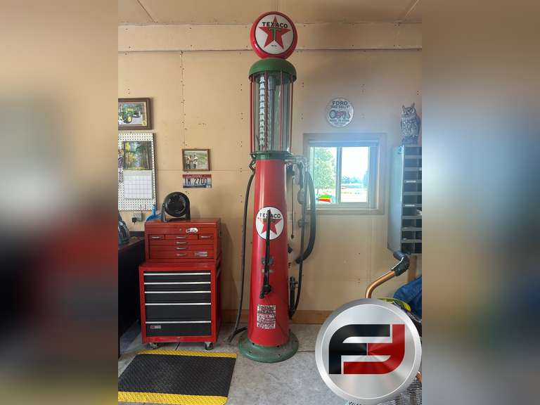 TEXACO WAYNE VISIBLE GAS PUMP