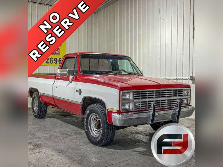 1984 CHEVROLET C20  VIN: 1GCGC24M8ES127394 PICKUP