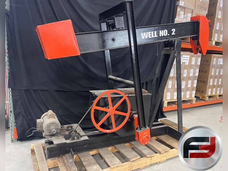 WORKING OIL PUMP WELL FROM SOUTHERN INDIANA, ELECTRIC MOTOR WITH