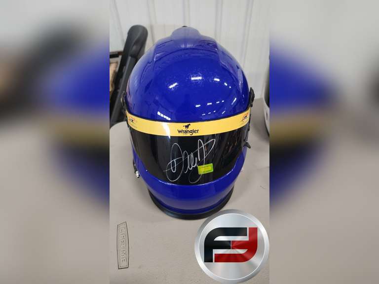 DALE EARNHARDT JR. SIGNED HELMET, HAS DALE EARNHARDT JR AUTHENTICITY