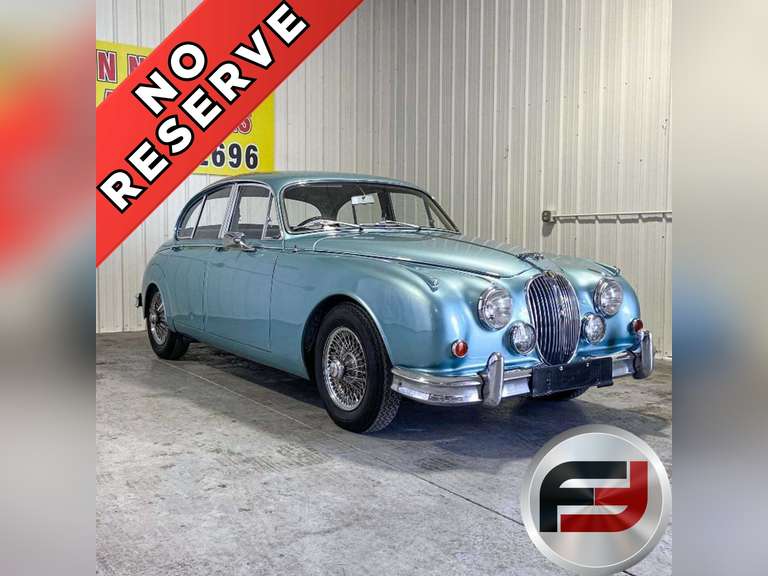 1967 JAGUAR MARK II VIN: 120735DN