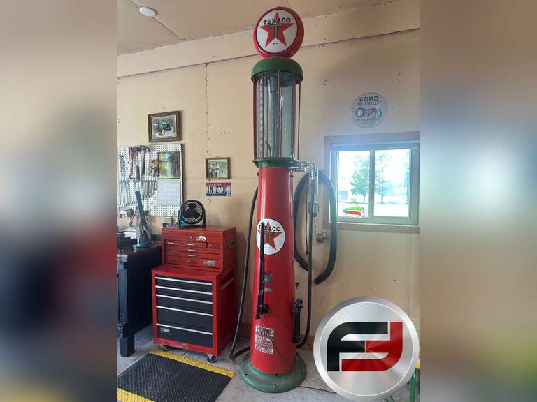 TEXACO WAYNE VISIBLE GAS PUMP
