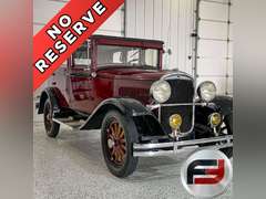 1929 PLYMOUTH MODEL U SEDAN