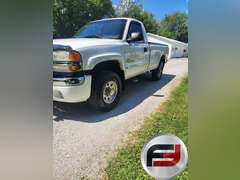 2005 GMC SIERRA 2500HD VIN: 1GTHK242X5E193871 4X4 REGULAR CAB PICKUP