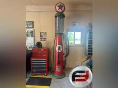 TEXACO WAYNE VISIBLE GAS PUMP