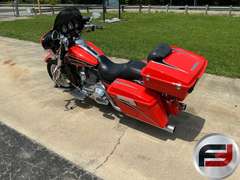 2004 HARLEY-DAVIDSON CVO ELECTRA GLIDE VIN: 1HD1PJE184Y953861 MOTORCYCLE