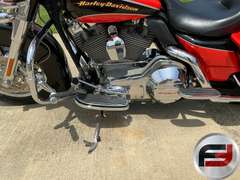 2004 HARLEY-DAVIDSON CVO ELECTRA GLIDE VIN: 1HD1PJE184Y953861 MOTORCYCLE