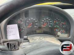 2004 INTERNATIONAL 7500 14 BOOM TRUCK VIN: 1HTWNADR84J014600