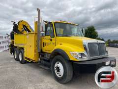 2004 INTERNATIONAL 7500 14 BOOM TRUCK VIN: 1HTWNADR84J014600