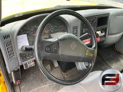 2004 INTERNATIONAL 7500 14 BOOM TRUCK VIN: 1HTWNADR84J014600