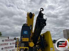 2004 INTERNATIONAL 7500 14 BOOM TRUCK VIN: 1HTWNADR84J014600