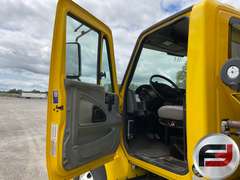 2004 INTERNATIONAL 7500 14 BOOM TRUCK VIN: 1HTWNADR84J014600