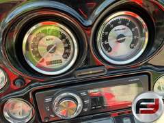 2004 HARLEY-DAVIDSON CVO ELECTRA GLIDE VIN: 1HD1PJE184Y953861 MOTORCYCLE