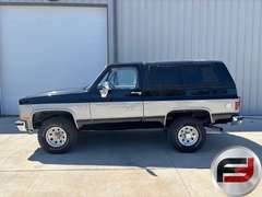 1987 CHEVROLET  SILVERADO K-5 BLAZER 4X4 SUV VIN: 1GNEV18K4HF187777