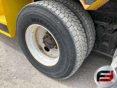 2004 INTERNATIONAL 7500 14 BOOM TRUCK VIN: 1HTWNADR84J014600