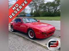 1984 PORSCHE 944 VIN: WP0AA0945EN464838