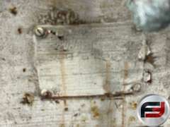 WAYNE GAS PUMP UNRESTORED,