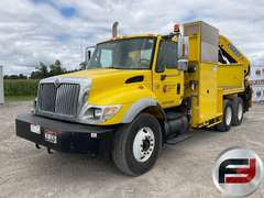 2004 INTERNATIONAL 7500 14 BOOM TRUCK VIN: 1HTWNADR84J014600