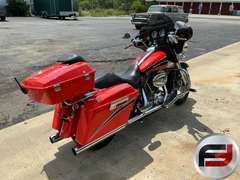 2004 HARLEY-DAVIDSON CVO ELECTRA GLIDE VIN: 1HD1PJE184Y953861 MOTORCYCLE