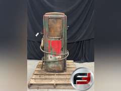 1947 TOKHEIM, GAS PUMP, UNRESTORED SN# 897559 MODEL 39